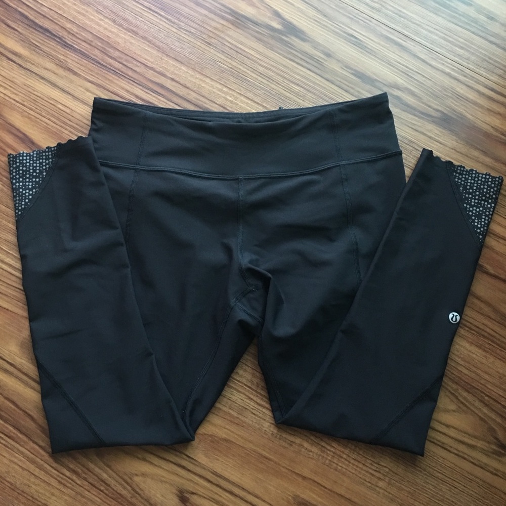 LULULEMON tight stuff tight, size 10 black